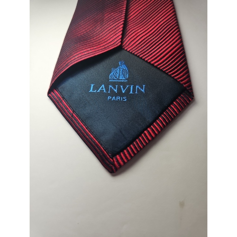 LANVIN Paris Men's 100% Silk Necktie‎ Red LUXURY Designer Tie - Picture 6 of 9